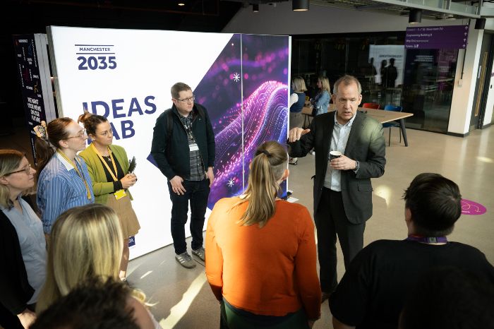 Duncan presents the Manchester 2035 Ideas Lab