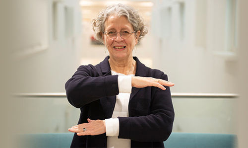 Dr Stephanie Barrientos