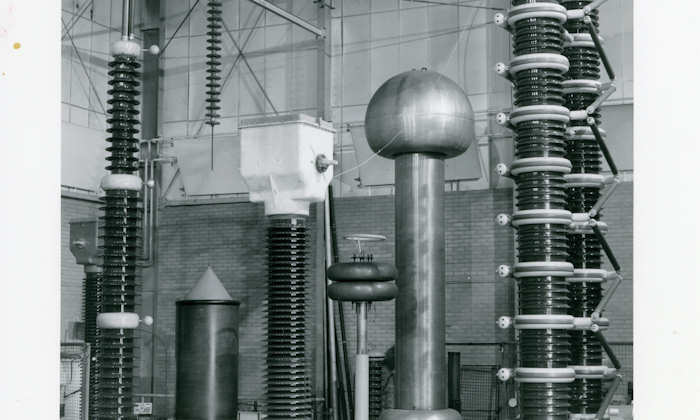 2MV impulse generator