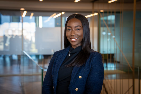 Elizabeth Opeagbe headshot