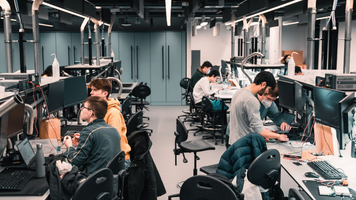 Students in our dry lab